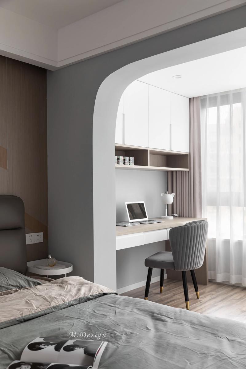 并排三个卧室怎么设计好？中间卧室连阳台的设计方案来了